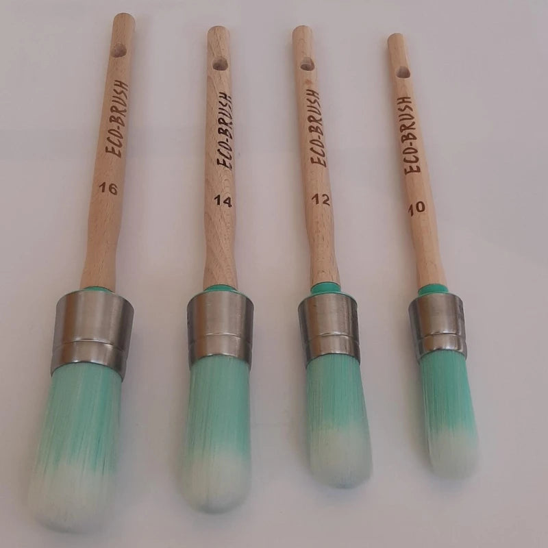 Eco Brush and Brush Keeper Set Size 14 Includes Free Brush
