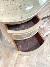 Olympus Dressing Table with Pearls