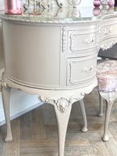Olympus Dressing Table with Pearls